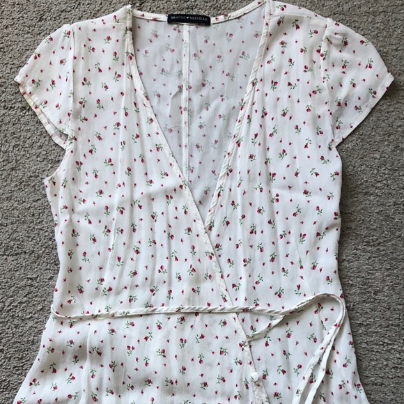 Brandy Melville White Floral Wrap Dress - Picture 2 of 4